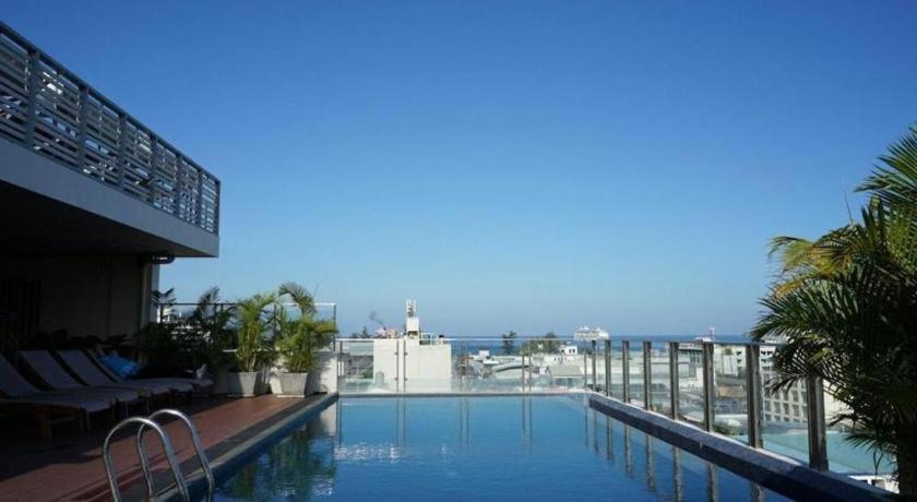 Elegancy Sansabai Hotel Patong Exterior photo