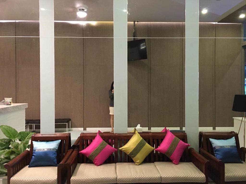 Elegancy Sansabai Hotel Patong Exterior photo